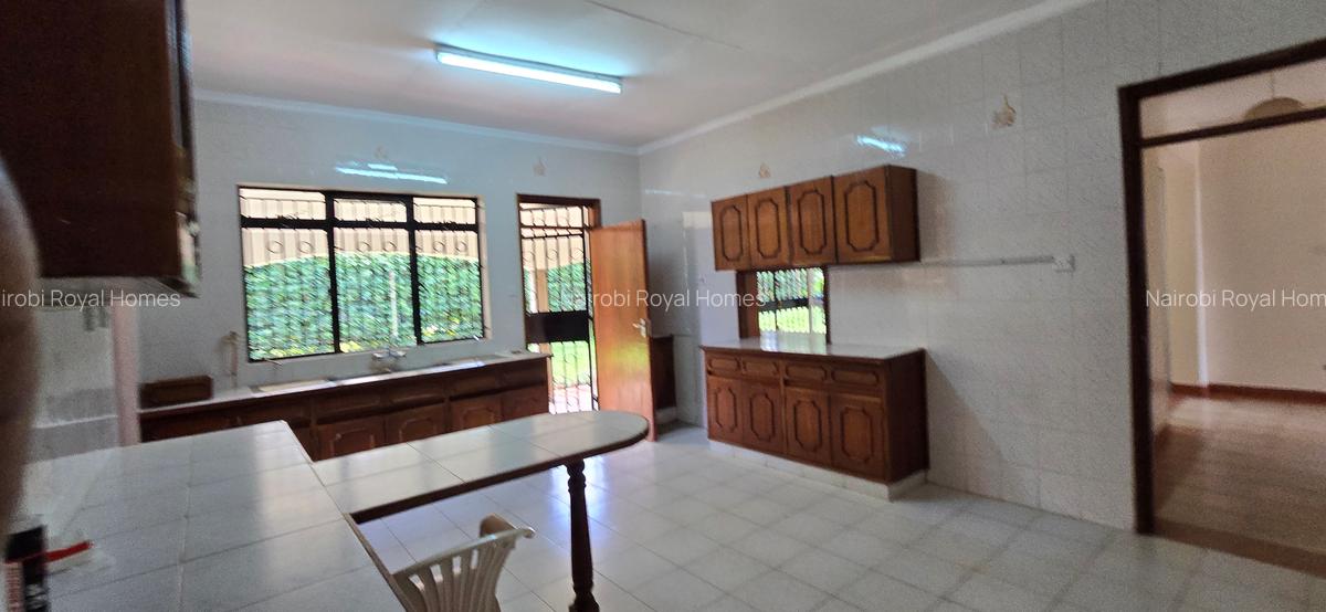 4 Bed Townhouse with En Suite at Lavington Green - 3