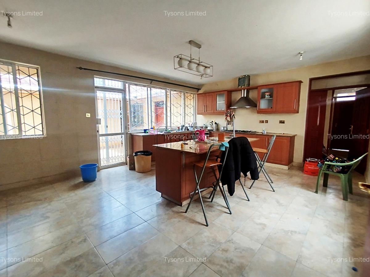 4 Bed House with En Suite at 5 Acre Close - 7