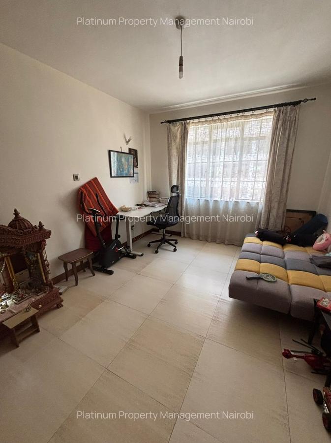 4 Bed Apartment with En Suite at Mpaka Rd - 8