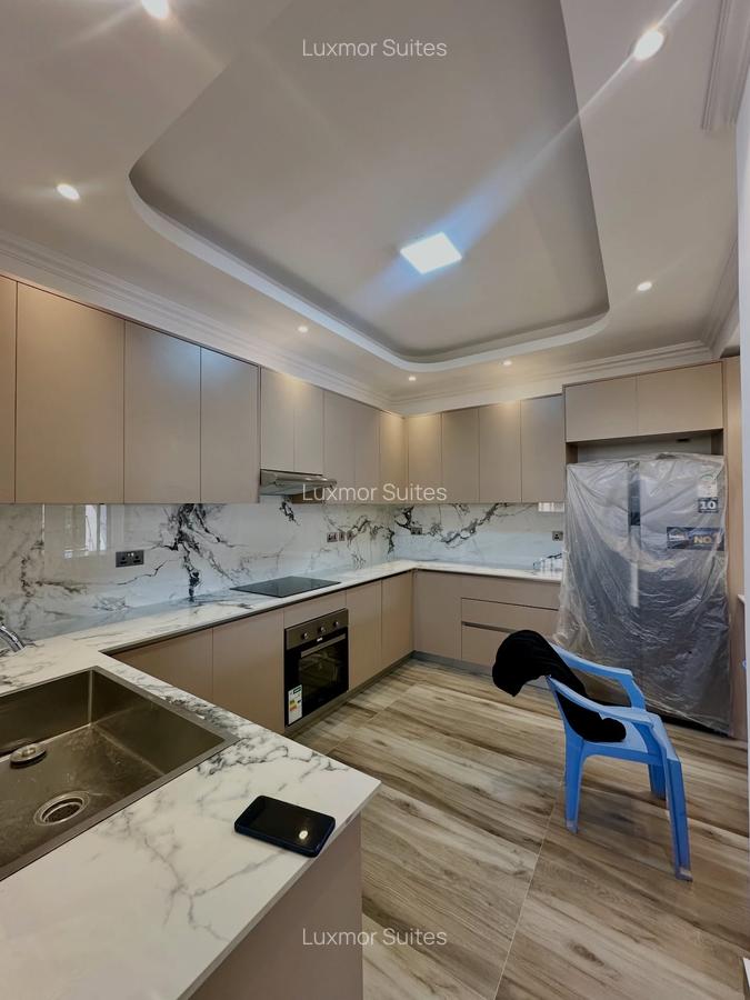 Serviced 2 Bed Apartment with En Suite at Brookside Area - 8