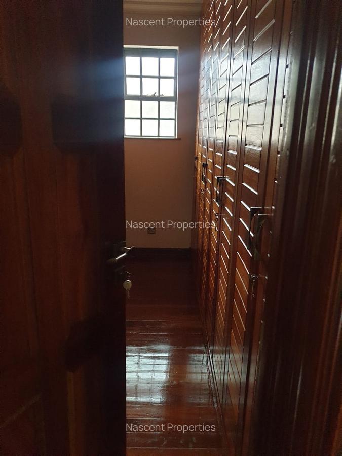 4 Bed Villa with En Suite at Peponi Rd - 15