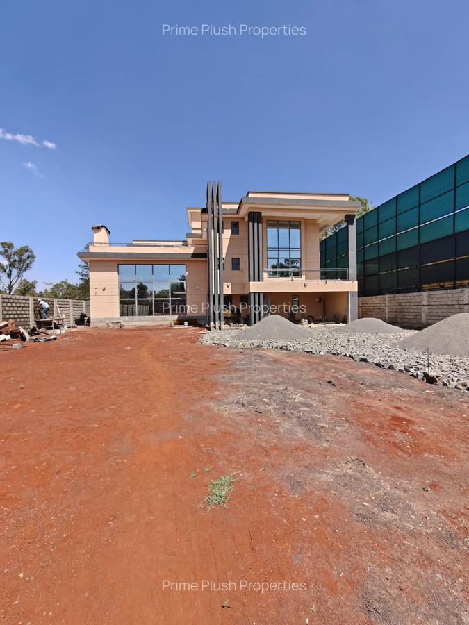 10 Bed House with En Suite in Karen - 1