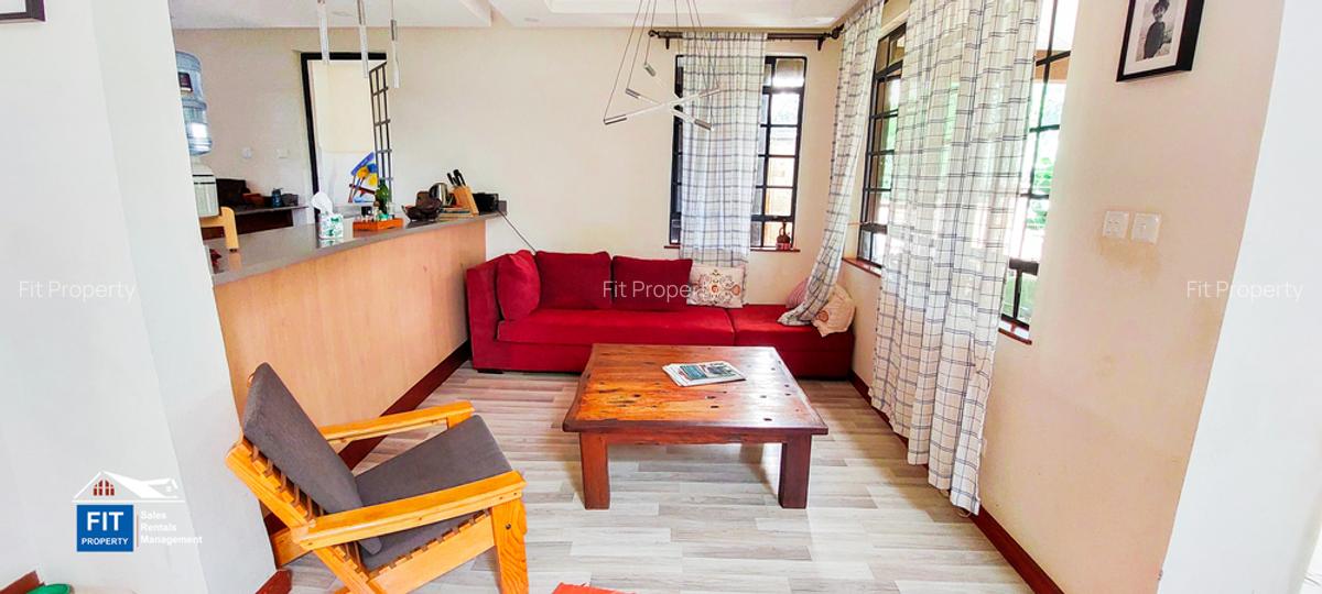 4 Bed House with En Suite in Ridgeways - 7