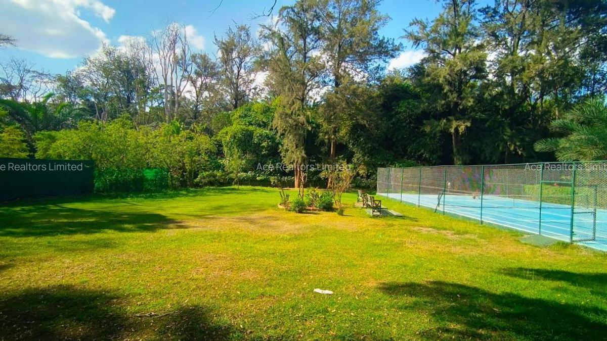 6 Bed Townhouse with En Suite at Muthaiga - 6