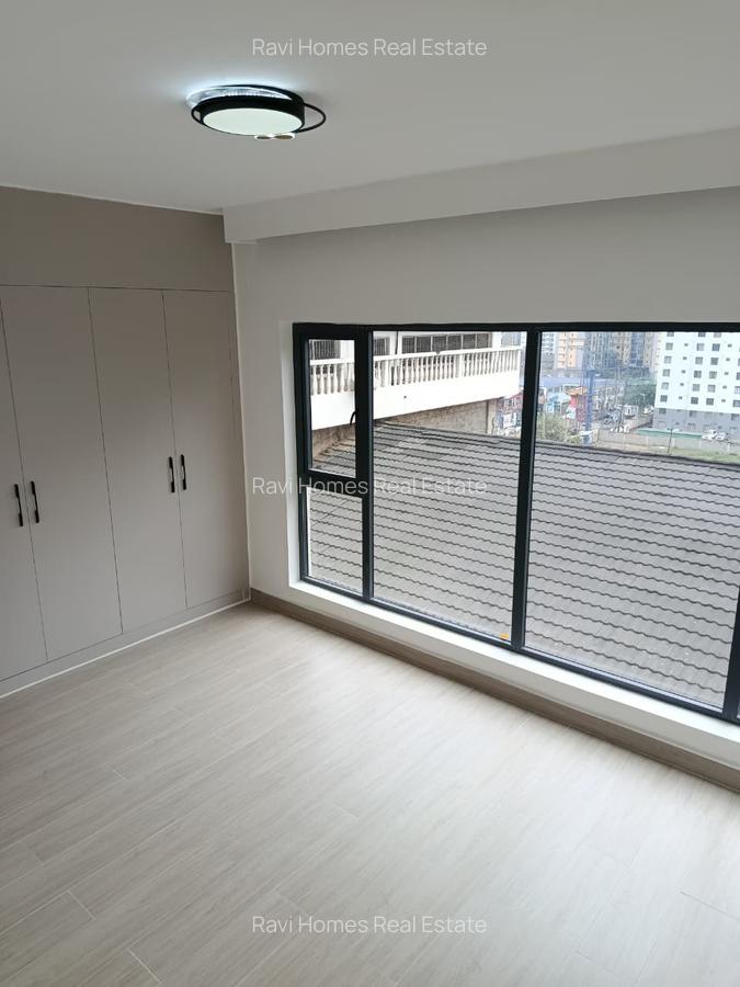 2 Bed Apartment with En Suite in Kilimani - 4