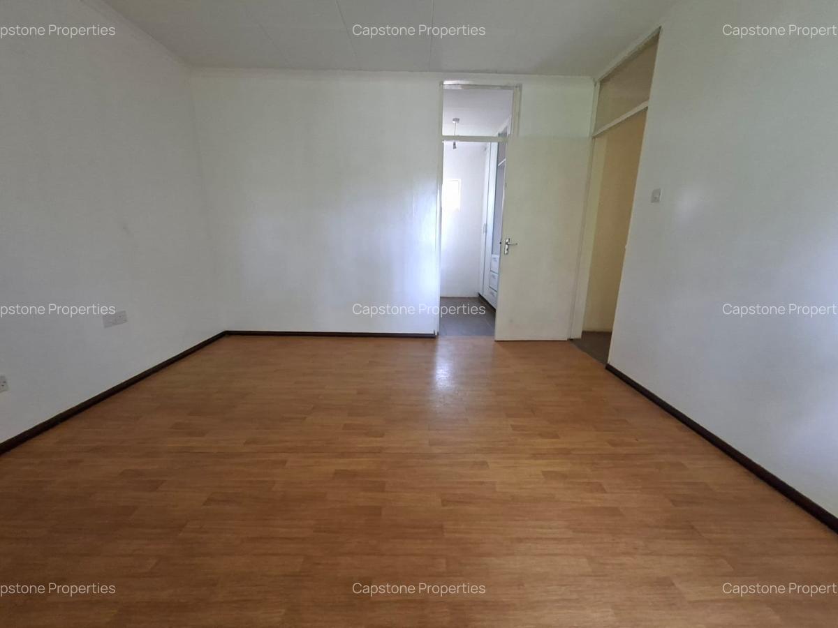 4 Bed House with En Suite in Kyuna - 4