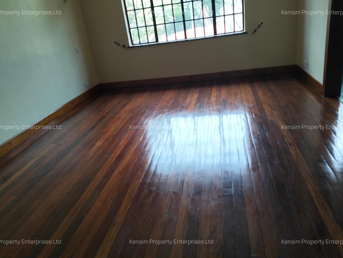 4 Bed Townhouse with En Suite in Muthaiga - 18