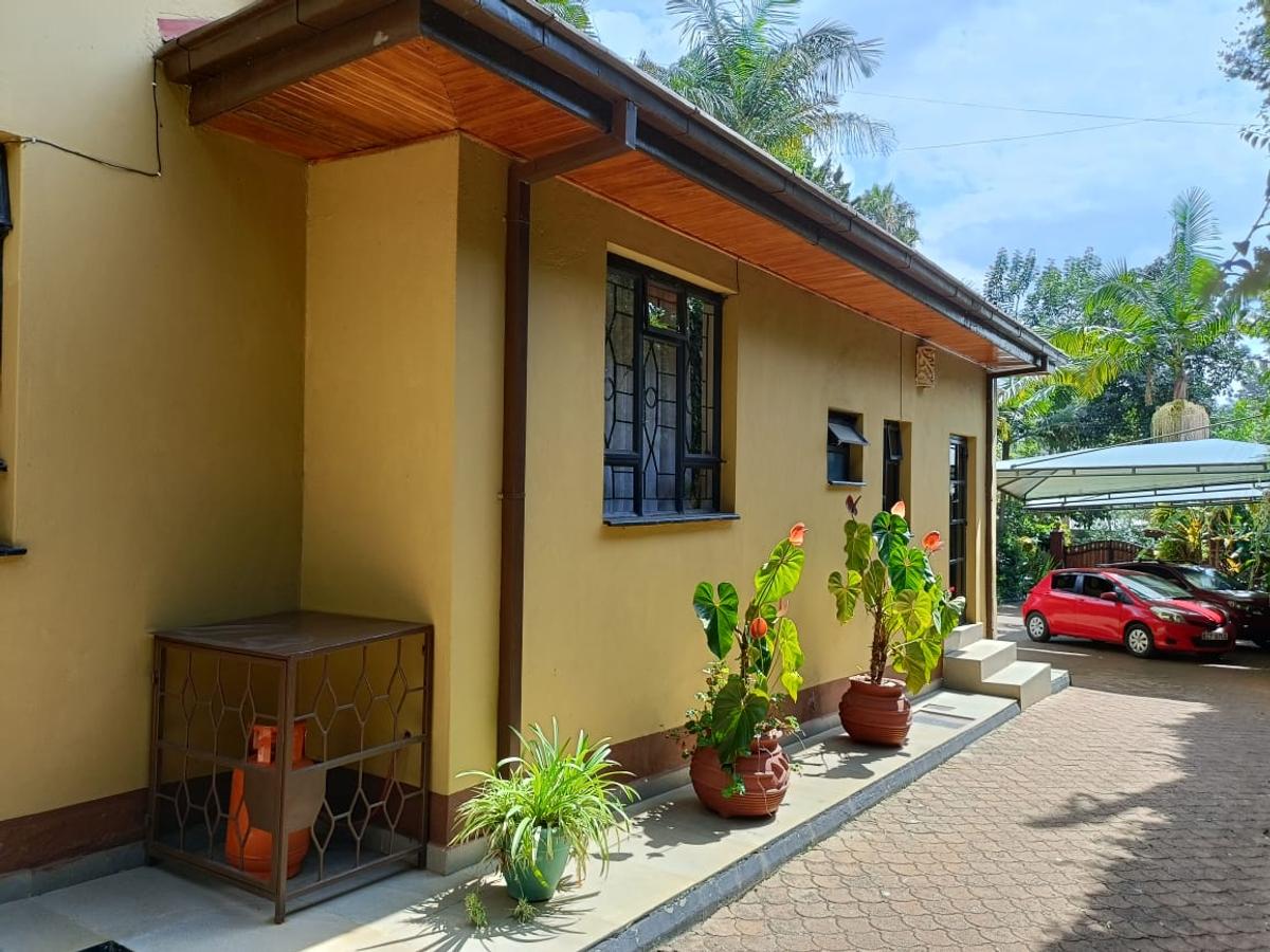 2 Bed House with En Suite at Mimosa - 13