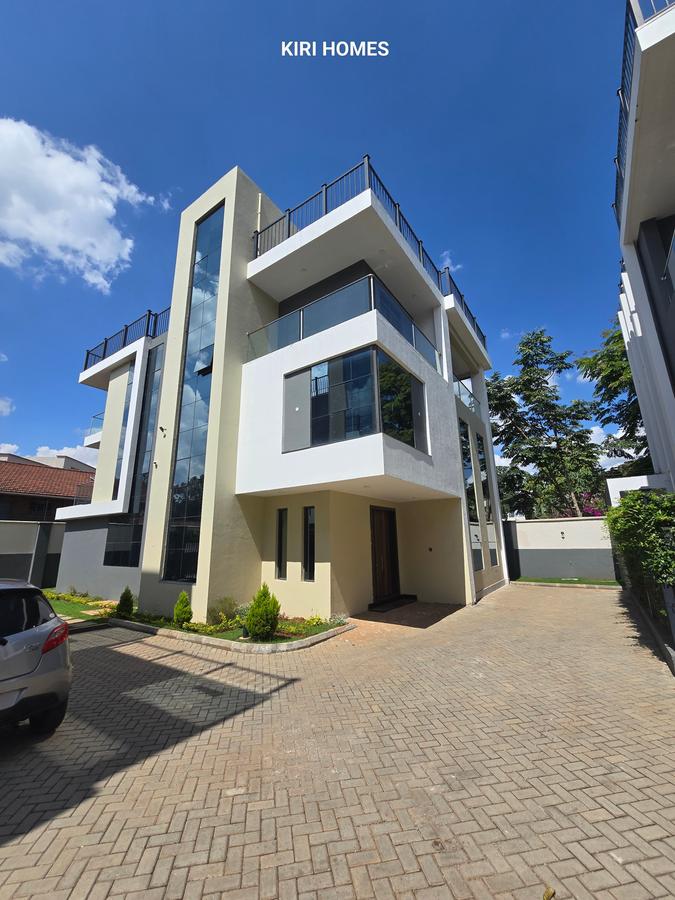 5 Bed Townhouse with En Suite in Lavington - 1