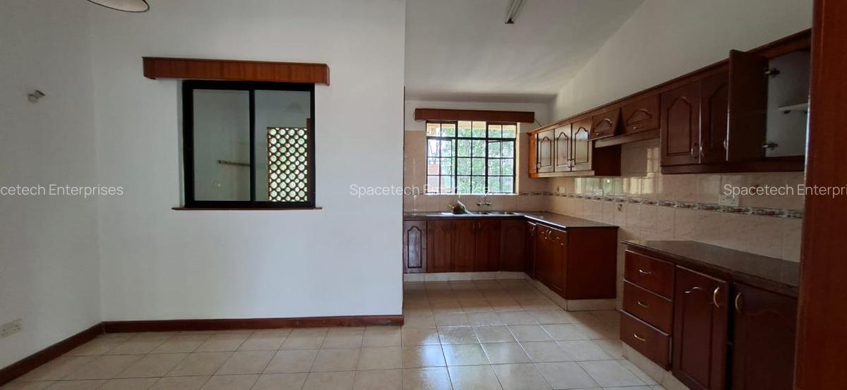 2 Bed Apartment with En Suite in Westlands Area - 8