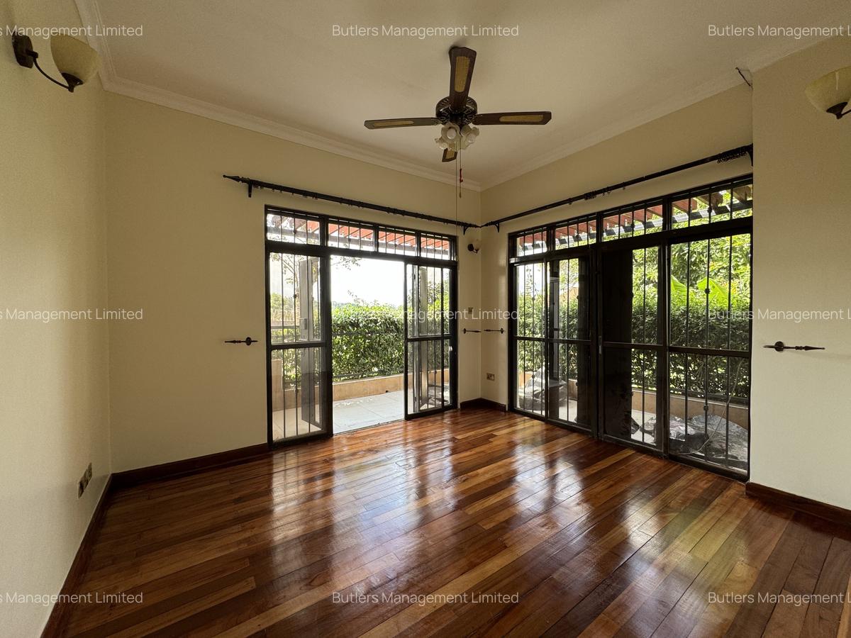 4 Bed Townhouse with En Suite in Kiambu Road - 2