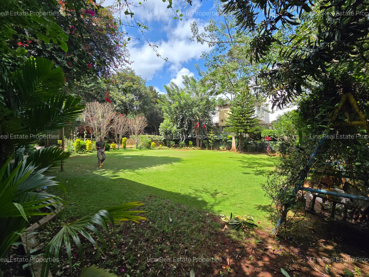5 Bed Townhouse with En Suite in Runda - 2