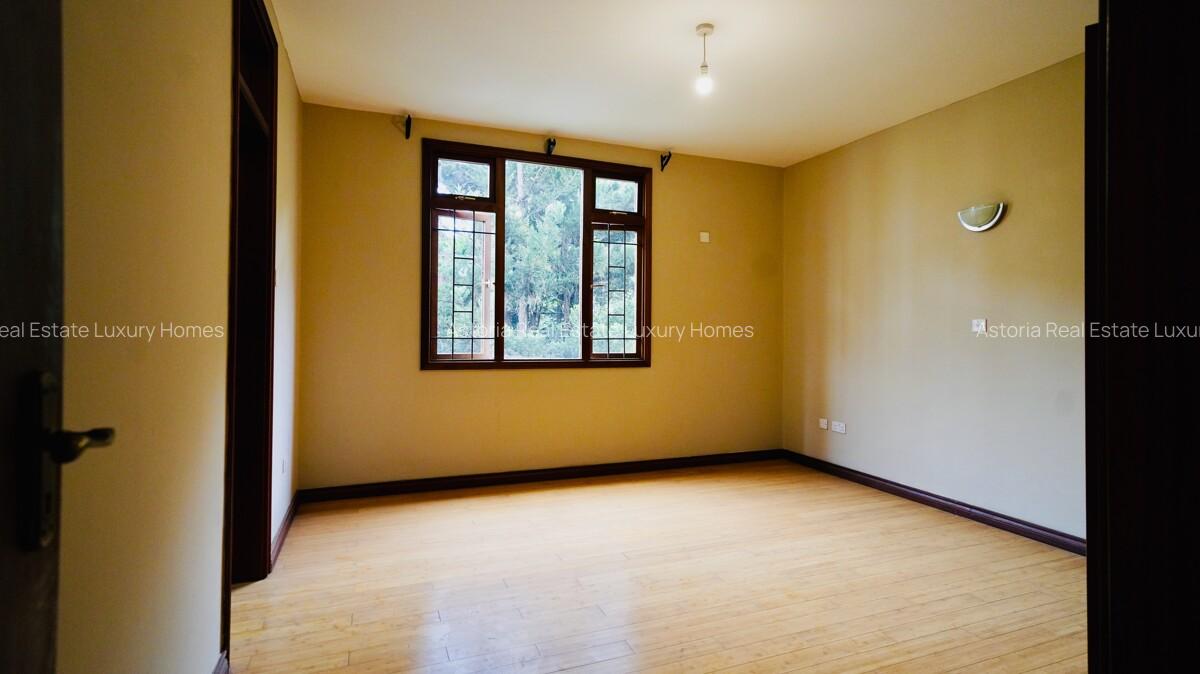 3 Bed Apartment with En Suite at 2026-536 3 Bed - 17