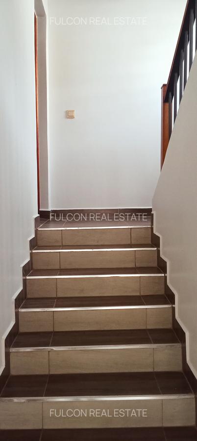 4 Bed Villa with En Suite in Kitisuru - 8