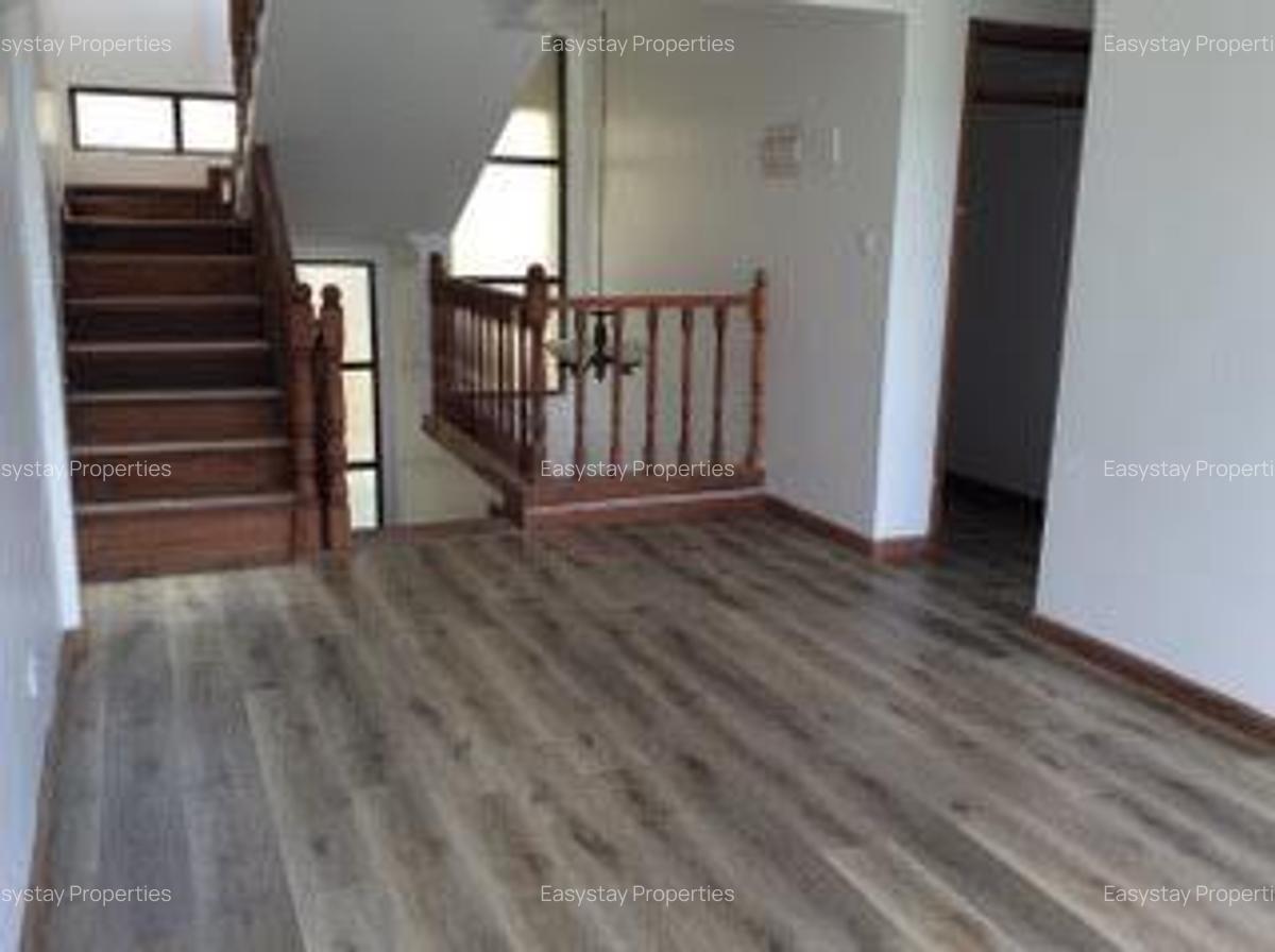 3 Bed Apartment with En Suite in Nyari - 2