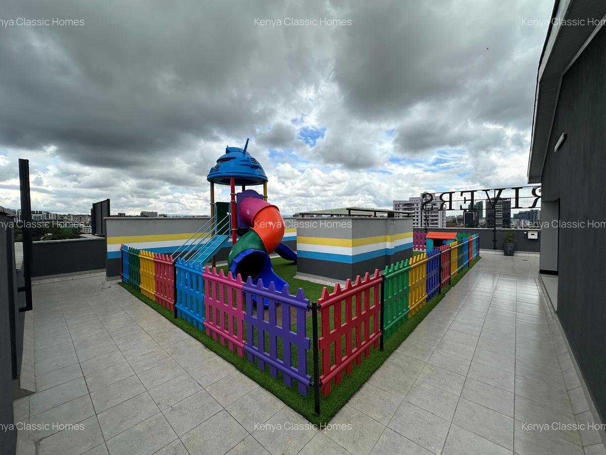 2 Bed Apartment with En Suite at Riverside - 12