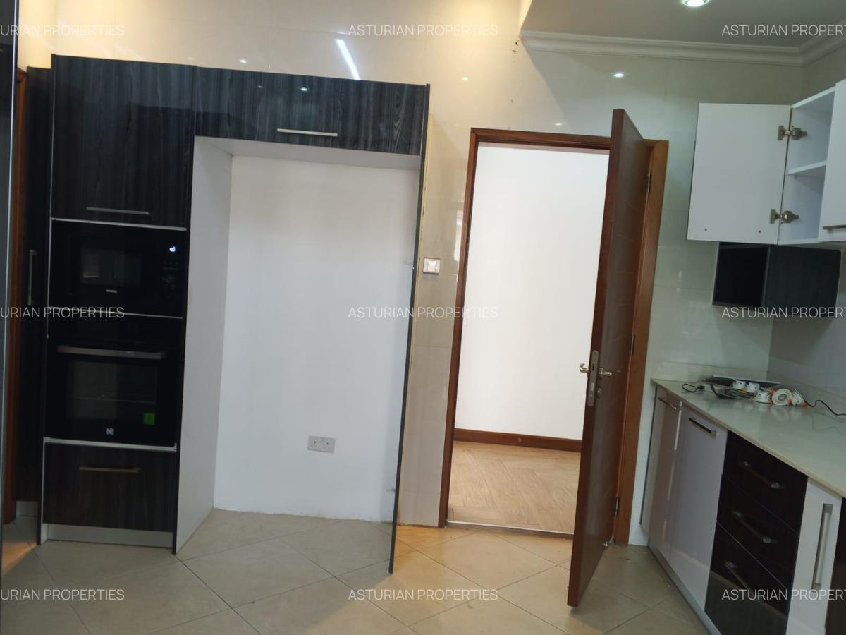 3 Bed Apartment with En Suite in Kileleshwa - 16