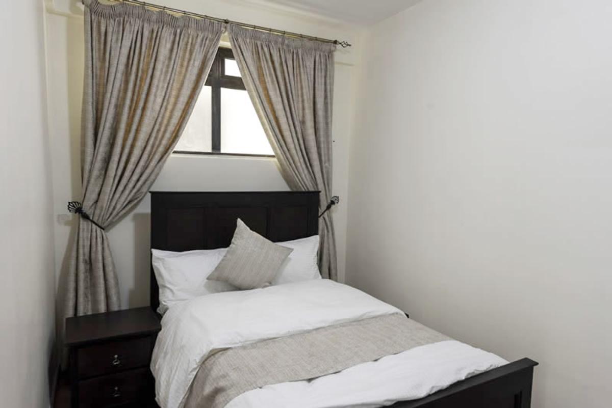 Furnished 4 Bed Apartment with En Suite in Riverside - 10