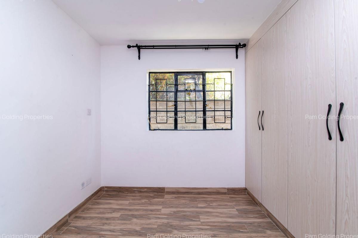 1 Bed Apartment with En Suite in Kilimani - 5