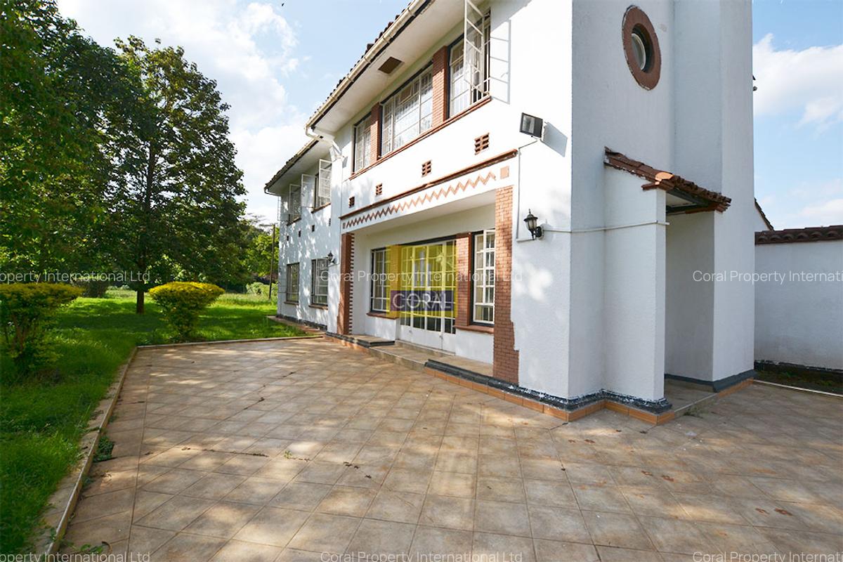 Office with Garden in Rosslyn - 14