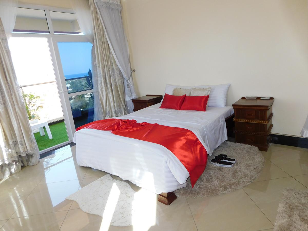 Serviced 3 Bed Apartment with En Suite in Nyali Area - 4