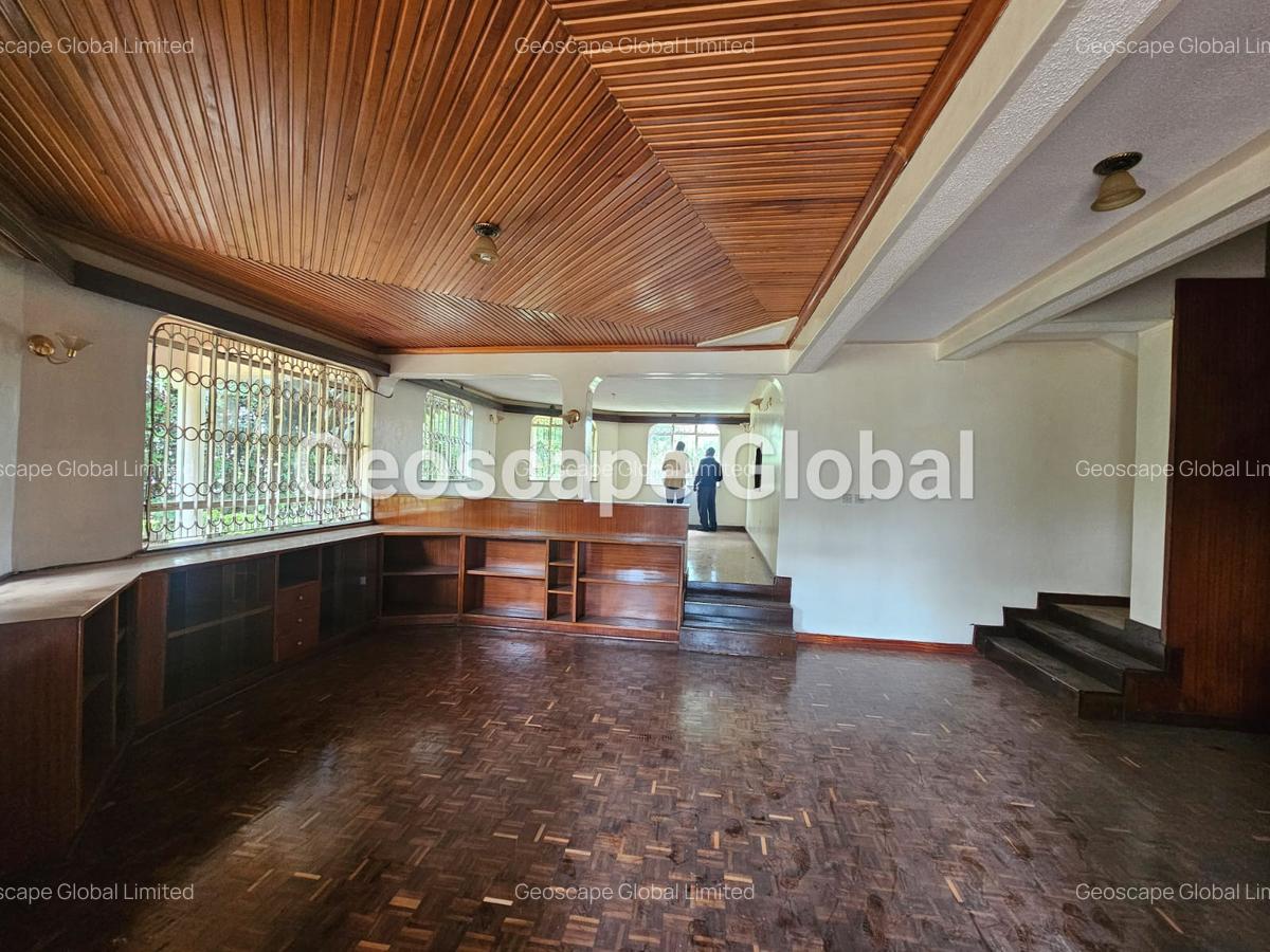 4 Bed House with En Suite in Runda - 11