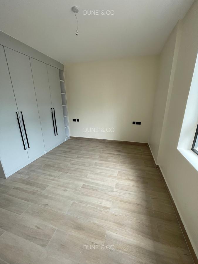 3 Bed Apartment with En Suite in Westlands Area - 12