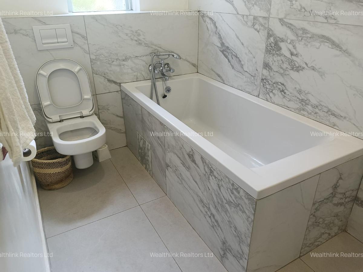 3 Bed Townhouse with En Suite at Runda - 3