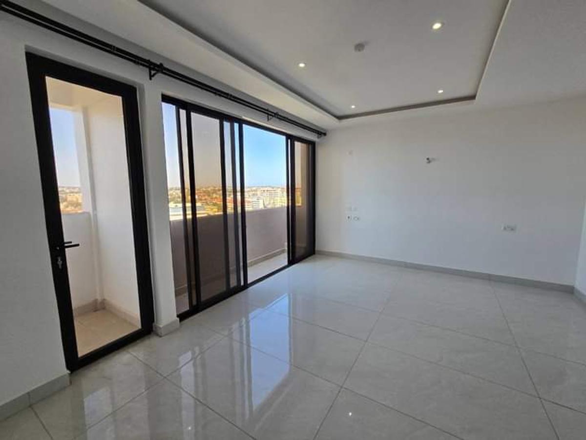 4 Bed Apartment with En Suite at Cement Road - 8