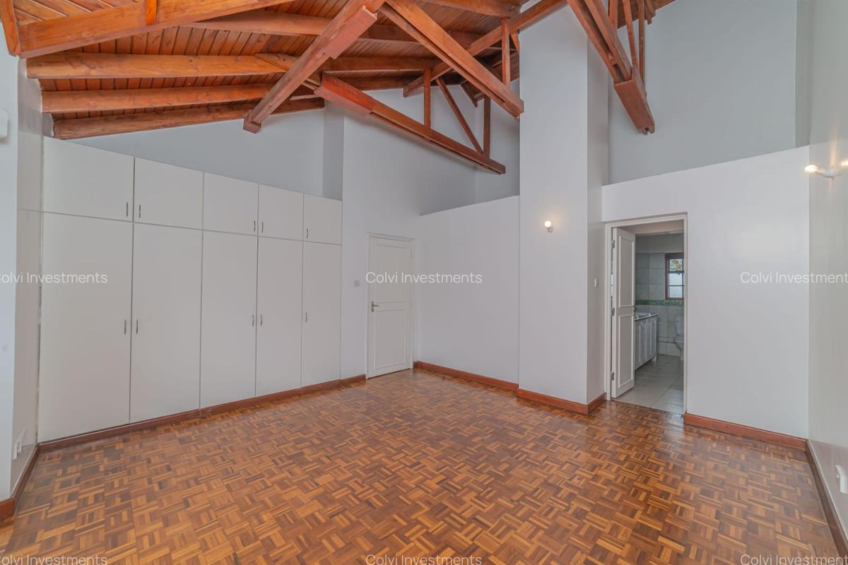 3 Bed House with En Suite in Runda - 15