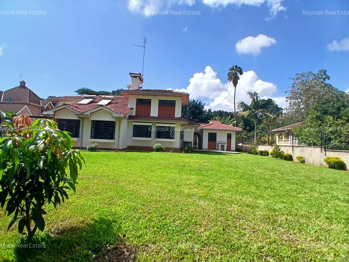 4 Bed House with En Suite at Lavington Green - 5