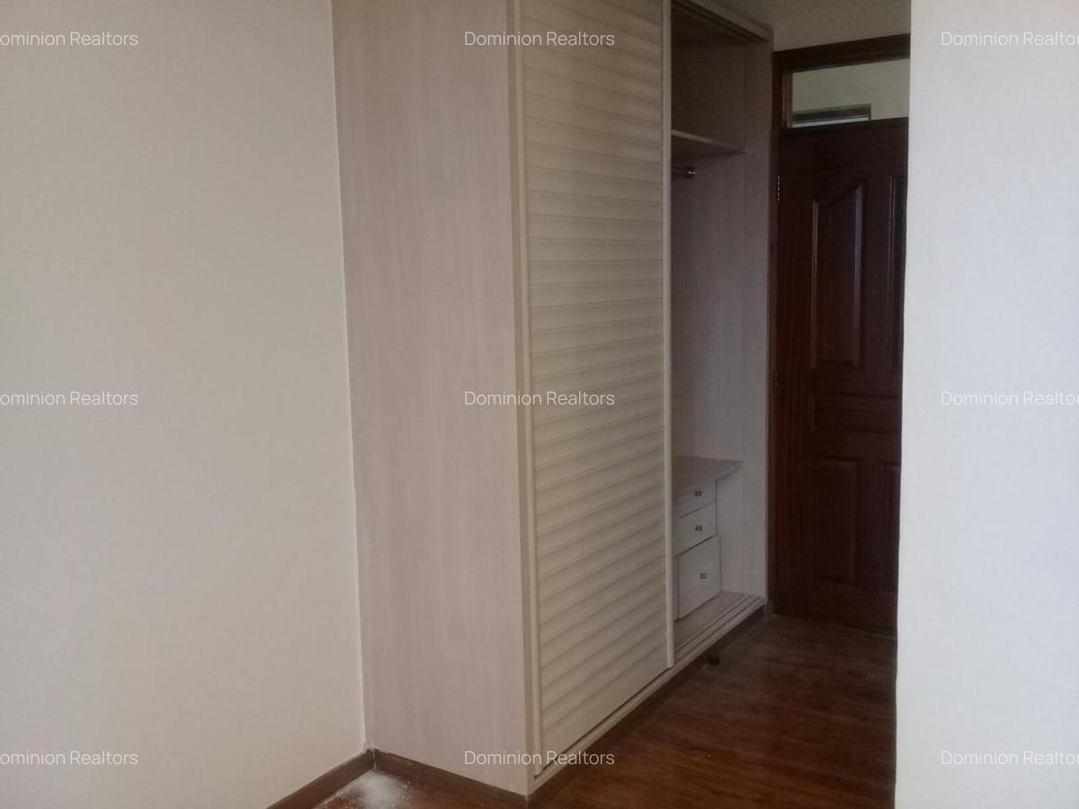 4 Bed Townhouse with Gym in Westlands Area - 18