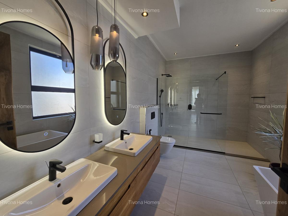 4 Bed Apartment with En Suite in Loresho - 3