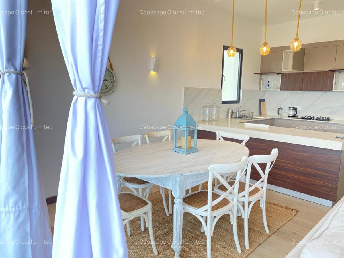 Furnished 2 Bed Apartment with En Suite in Rosslyn - 3