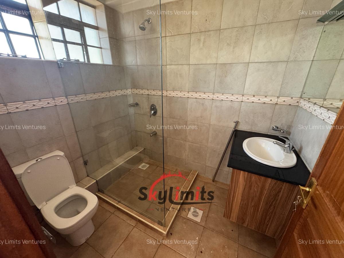 4 Bed Townhouse with En Suite at Kitisuru Rd - 11