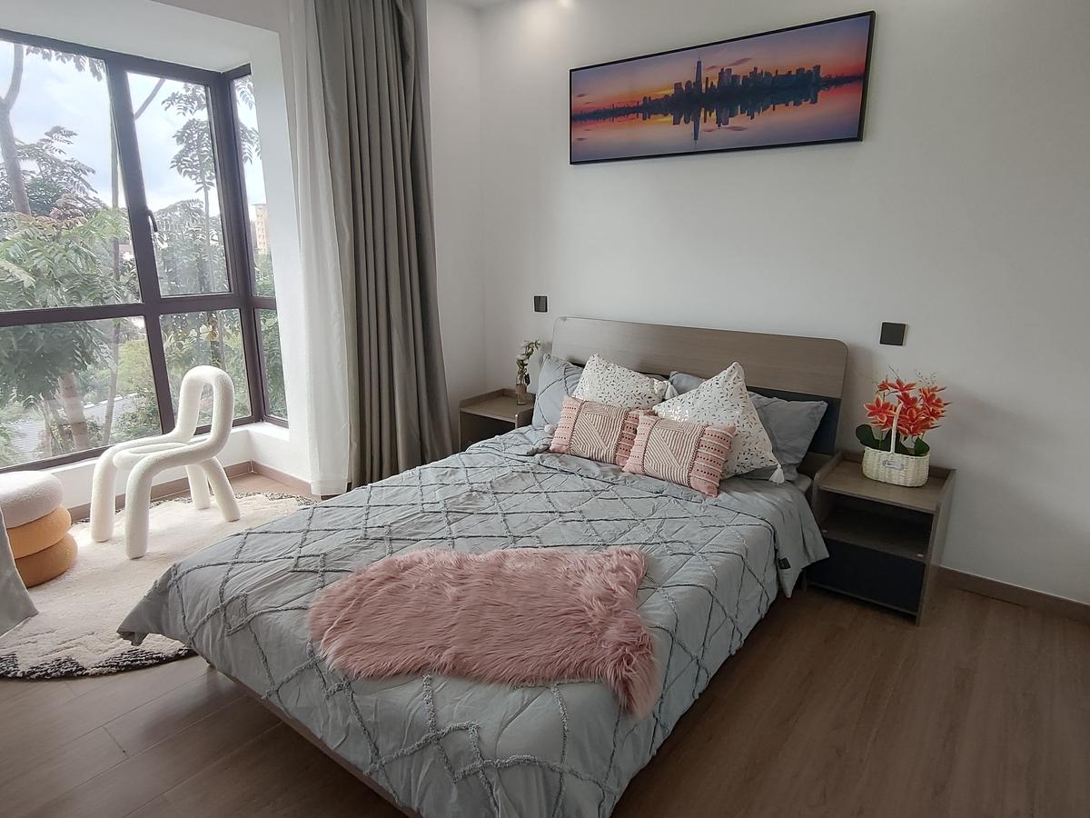 3 Bed Apartment with En Suite at Riverside - 6