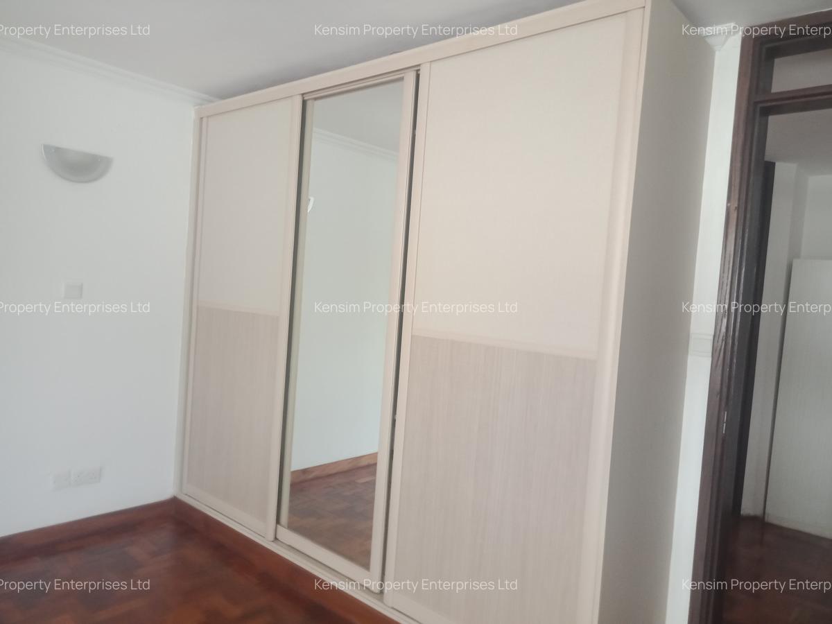 3 Bed Apartment with En Suite in Riverside - 8