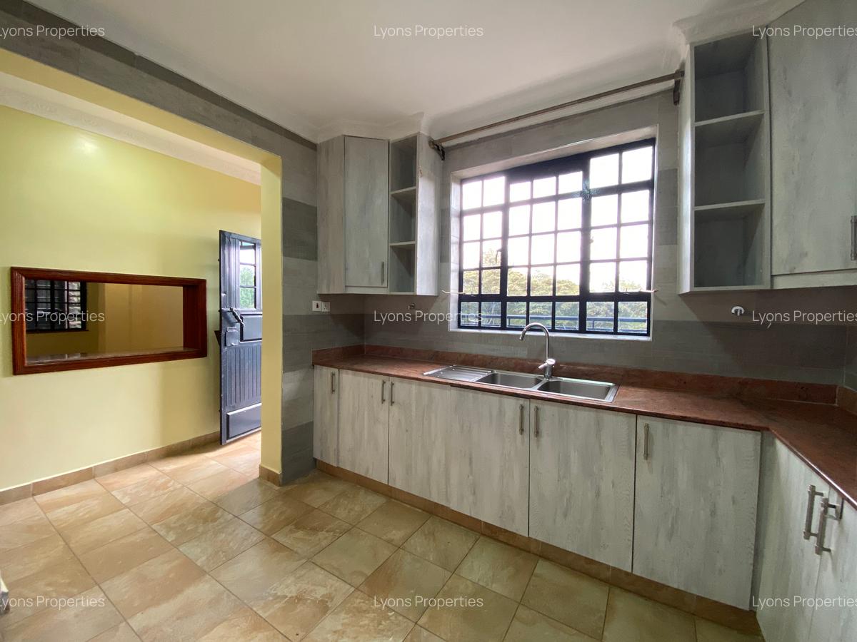 4 Bed Villa with En Suite at Near Maasai Mall - 3