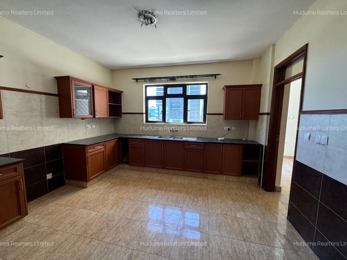 2 Bed Apartment with En Suite at Menelik Road - 8