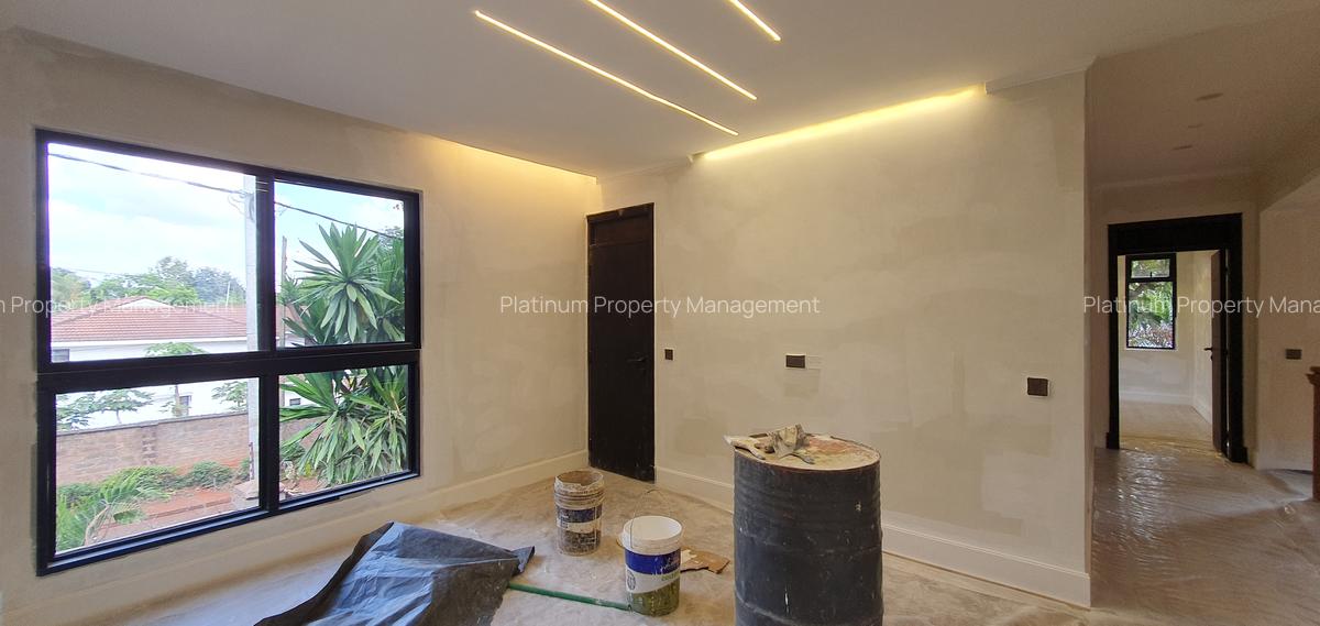 3 Bed House with En Suite at United Nations Avenue - 12