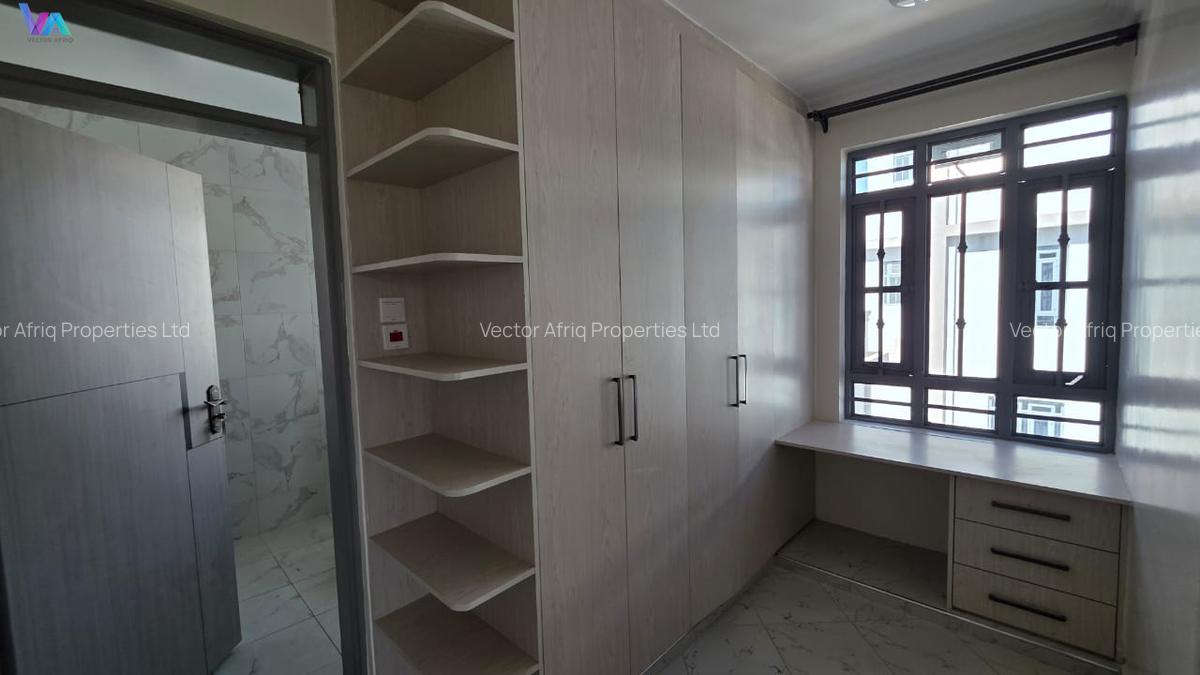 4 Bed Townhouse with En Suite in Ruiru - 6