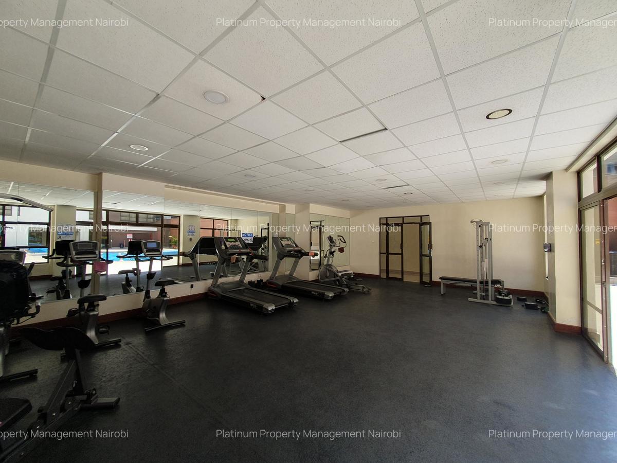 4 Bed Apartment with En Suite at One West Park - 19