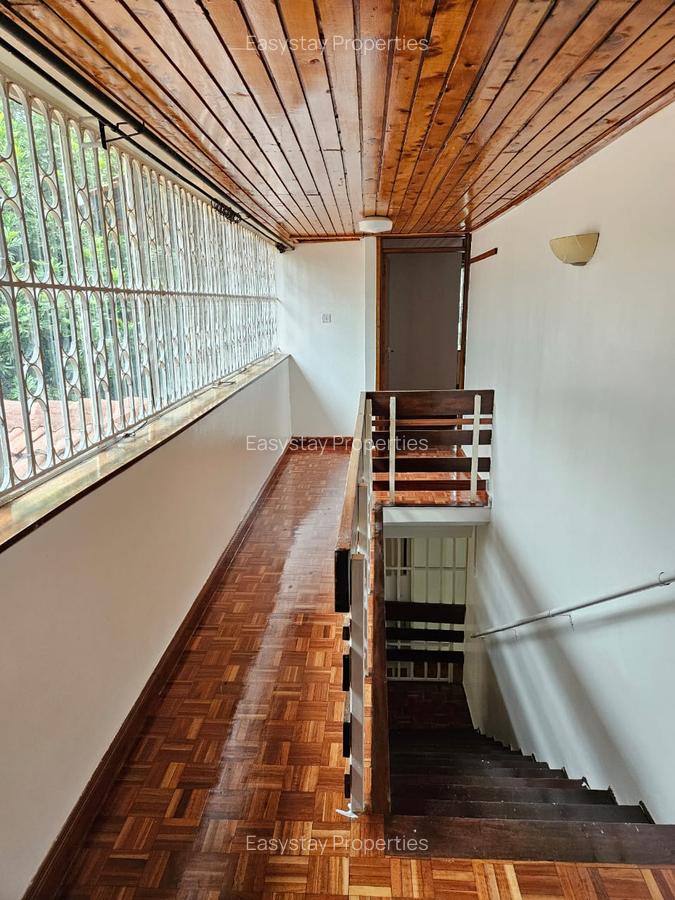 4 Bed House with En Suite in Gigiri - 12