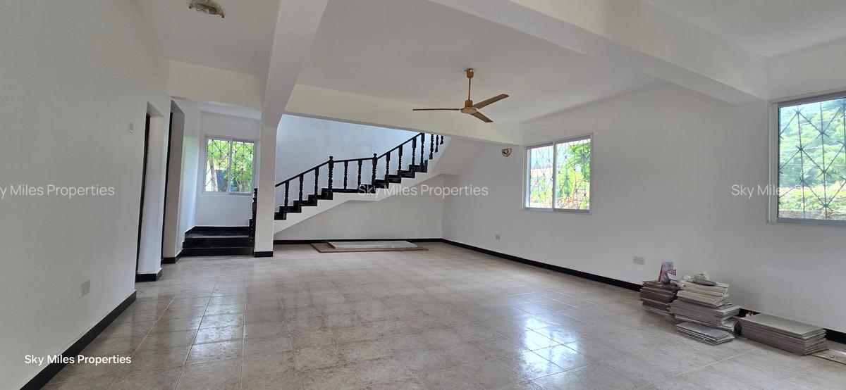 3 Bed House with En Suite at Zebra Mtwapa - 11