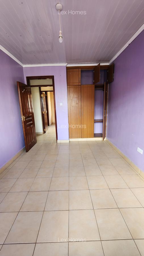 1,011 m² Commercial Property with Fibre Internet at - 15