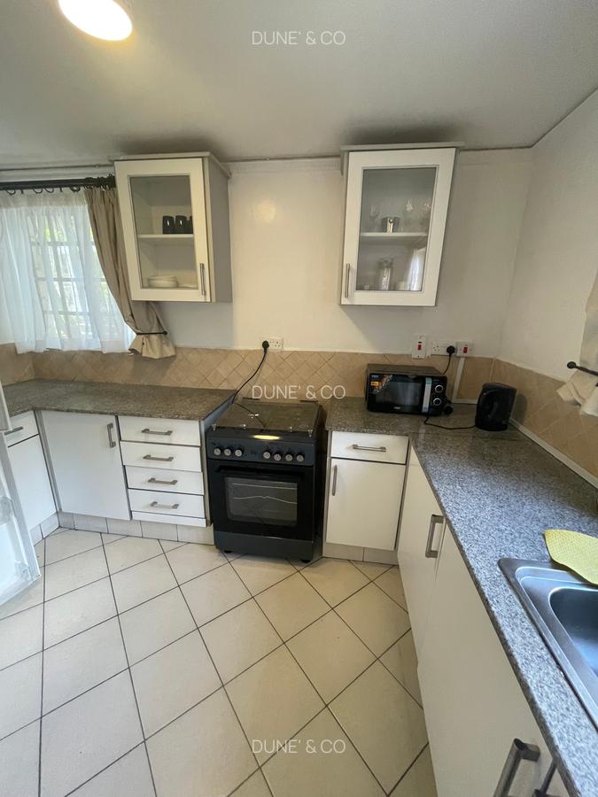 Serviced 2 Bed Apartment with En Suite in Lavington - 10