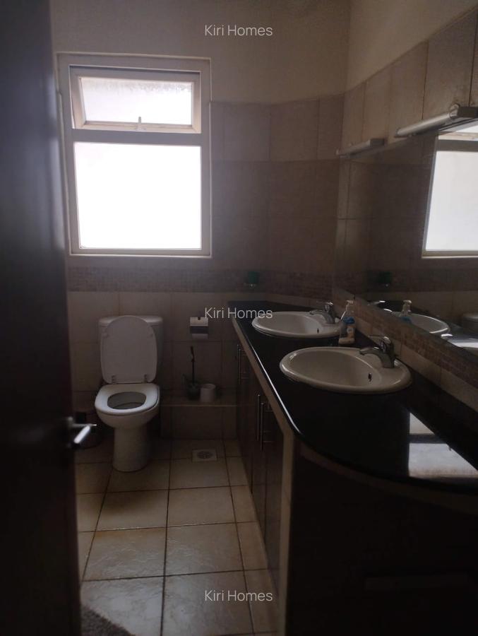3 Bed Apartment with En Suite in Lavington - 11