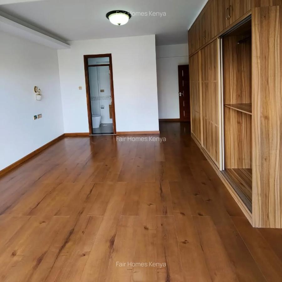 3 Bed Apartment with En Suite at Othaya Road - 10