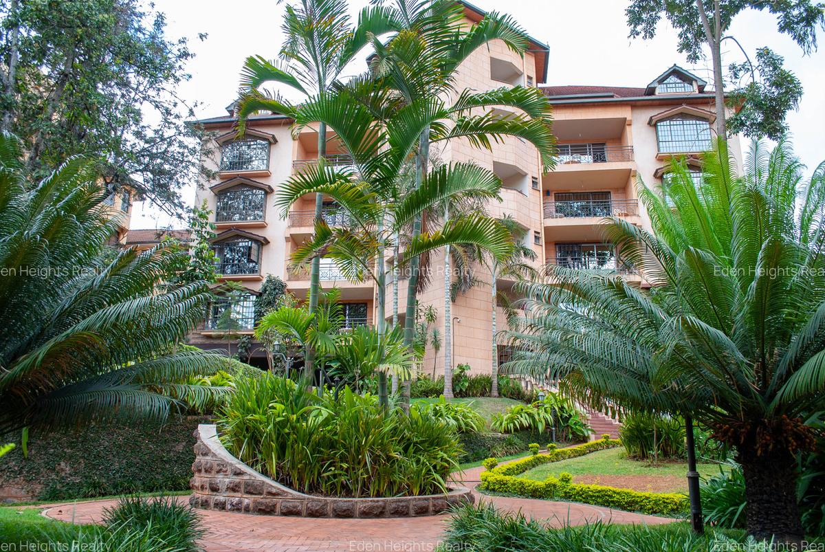 Furnished 3 Bed Apartment with En Suite in Brookside - 1