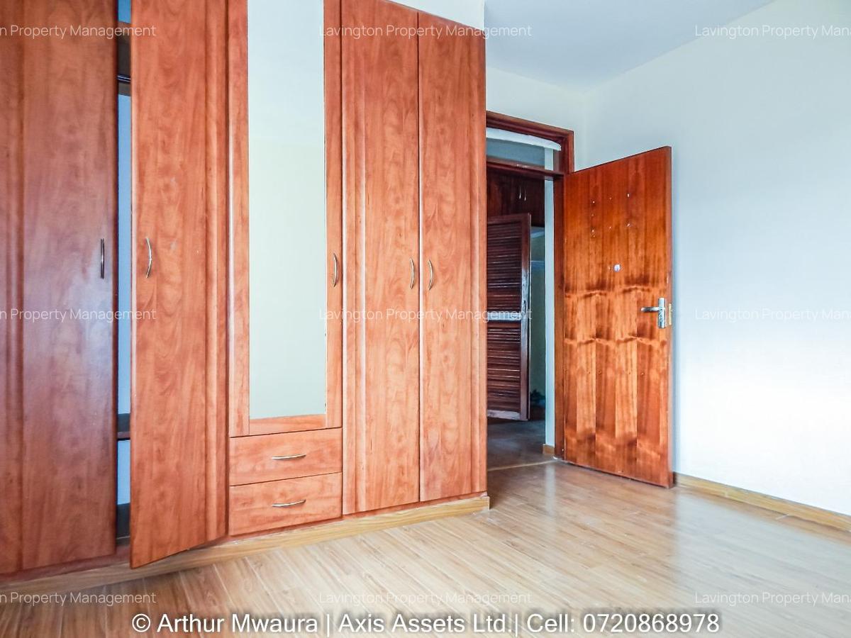 3 Bed Apartment with En Suite at Riverside Drive - 10